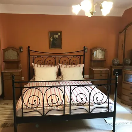 Apartment Mandula Pecs